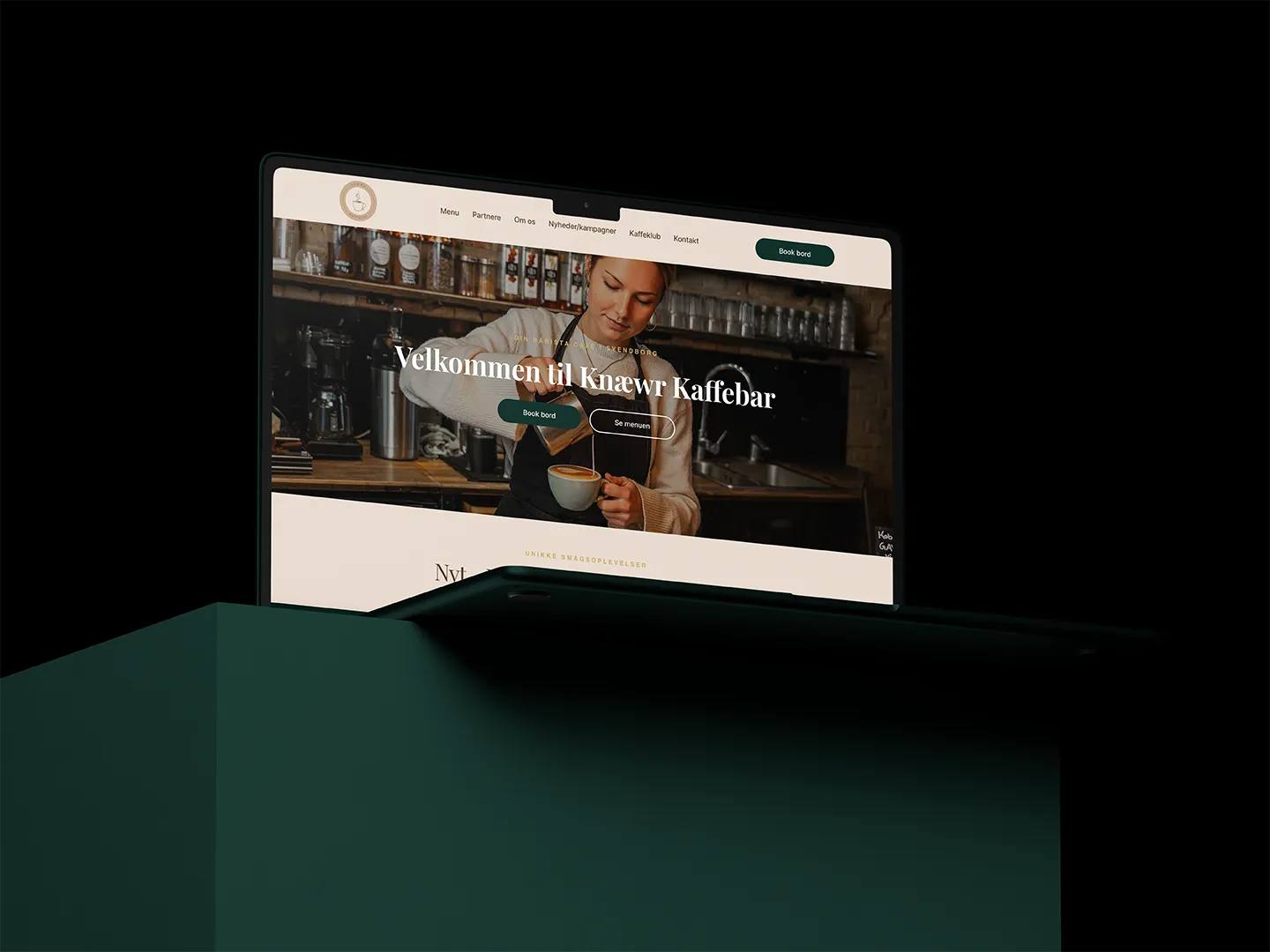 macarons-design-knaewr-cover